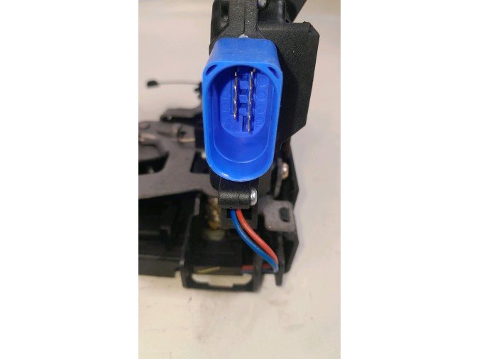 CERRADURA PUERTA DELANTERA IZQUIERDA VOLKSWAGEN TOURAN 2004