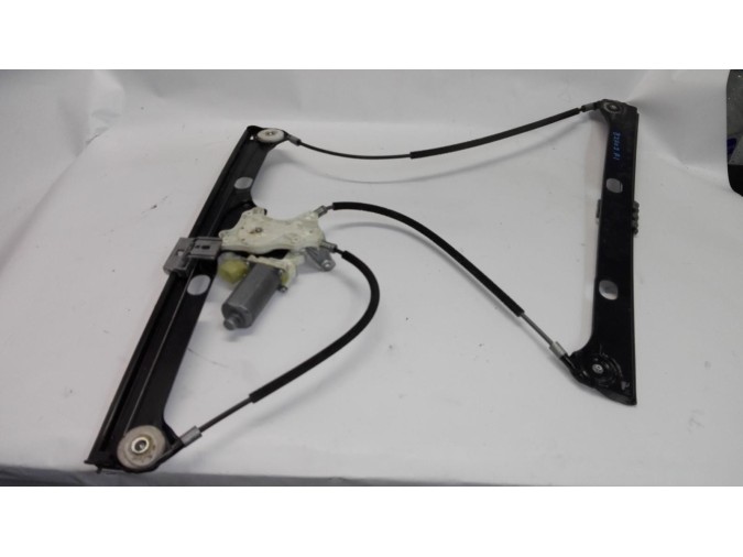 ELEVALUNAS DELANTERO IZQUIERDO MERCEDES VANEO 2005