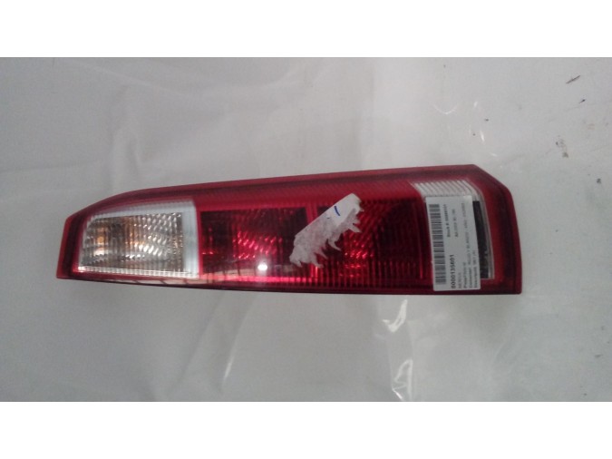 PILOTO TRASERO DERECHO OPEL MERIVA 2005