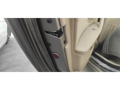 CERRADURA PUERTA TRASERA IZQUIERDA BMW SERIE 5 2009