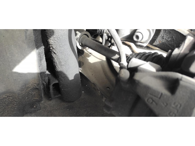 BRAZO SUSPENSION INFERIOR DELANTERO IZQUIERDO RENAULT MEGANE 2009