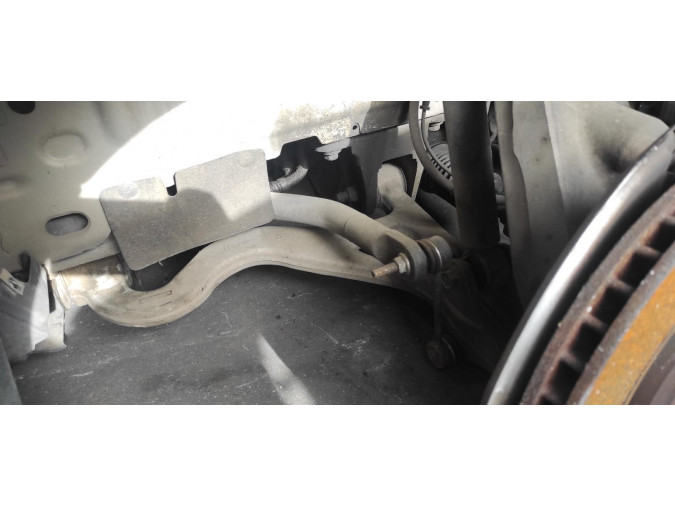 TRAPECIO INFERIOR DELANTERO IZQUIERDO JAGUAR S TYPE 2002