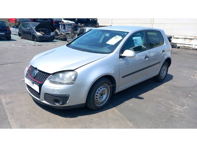 ALETA DELANTERA DERECHA VOLKSWAGEN GOLF 2004