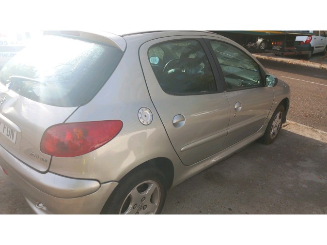 VARIOS  2006