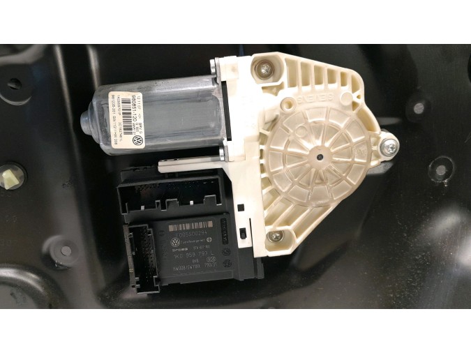 ELEVALUNAS DELANTERO IZQUIERDO VOLKSWAGEN PASSAT 39505