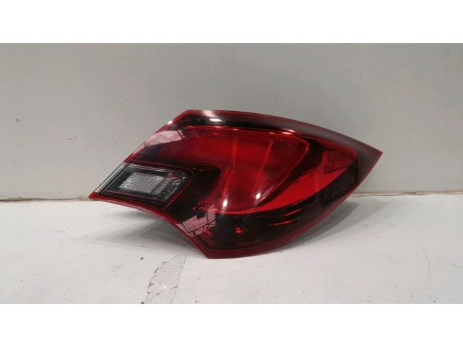 PILOTO TRASERO DERECHO OPEL ASTRA ROJO FUME 2013