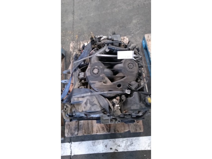 Motor CHRYSLER SEBRING 2001