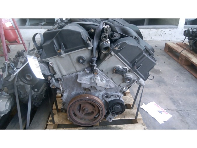 Motor CHRYSLER SEBRING 2001