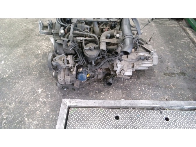 Motor PEUGEOT 406 2000