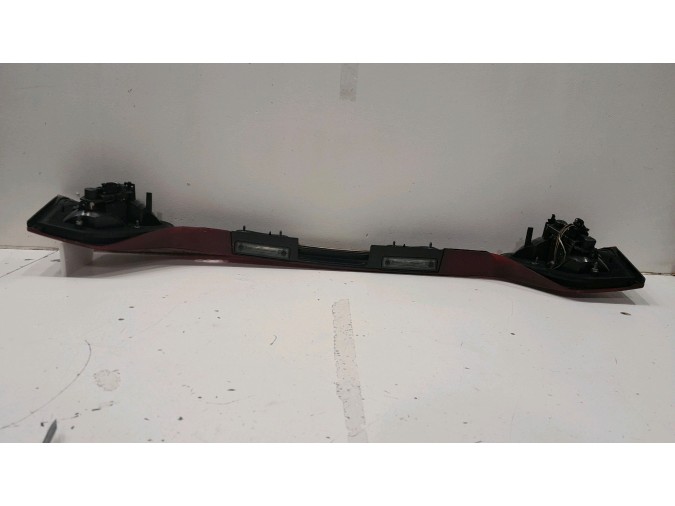 PILOTO TRASERO CENTRAL SEAT TOLEDO ROJO / BLANCO 2001