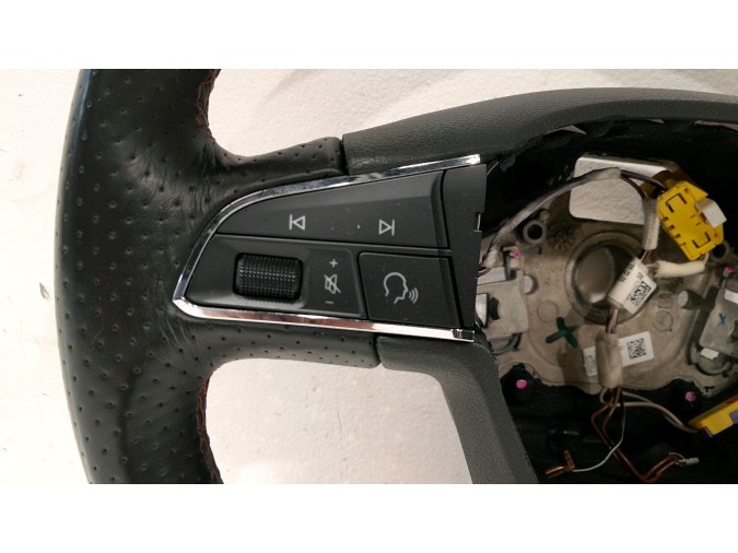 VOLANTE SEAT LEON 44018