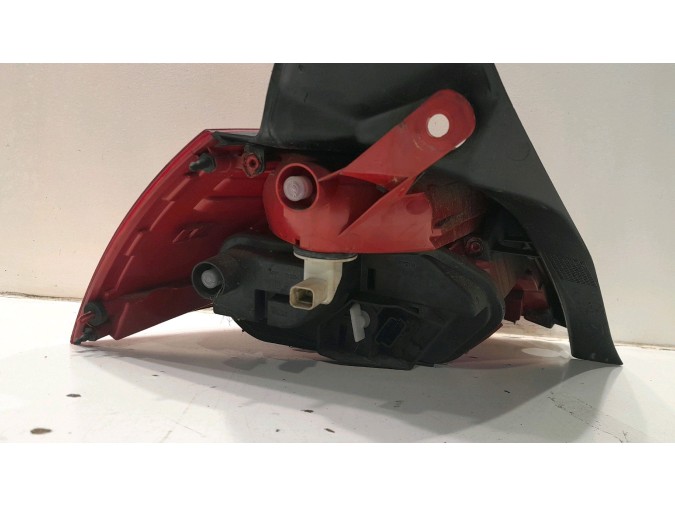 PILOTO TRASERO DERECHO RENAULT MÉGANE 2006