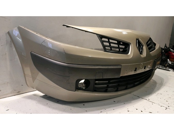 PARAGOLPES DELANTERO RENAULT MÉGANE CHAMPAN 2006