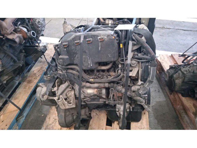MOTOR CON ACCESORIOS SIN CAJA DE CAMBIOS PEUGEOT 307 2005