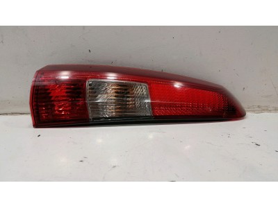 PILOTO TRASERO IZQUIERDO VOLVO V70 2003