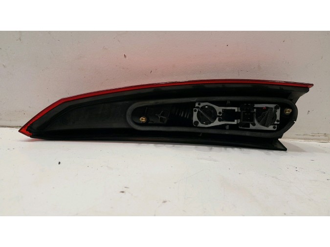 PILOTO TRASERO IZQUIERDO VOLVO V70 2003