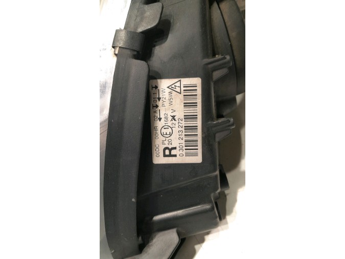 FARO DELANTERO DERECHO PEUGEOT 407 2010