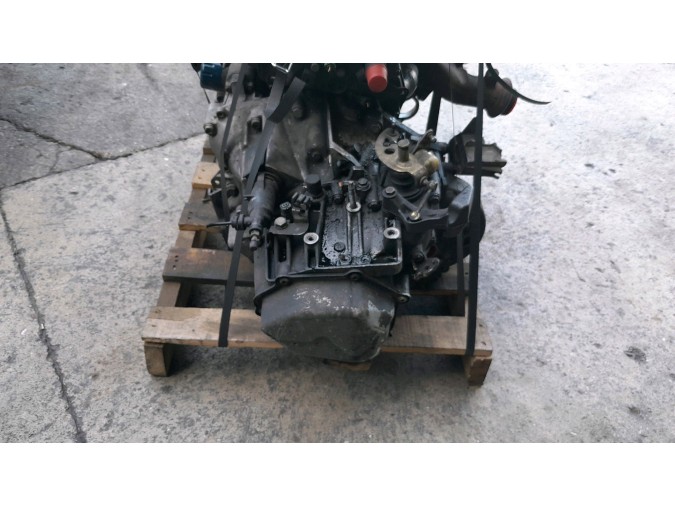 MOTOR CON ACCESORIOS Y CAJA DE CAMBIOS CITROEN C5 37644