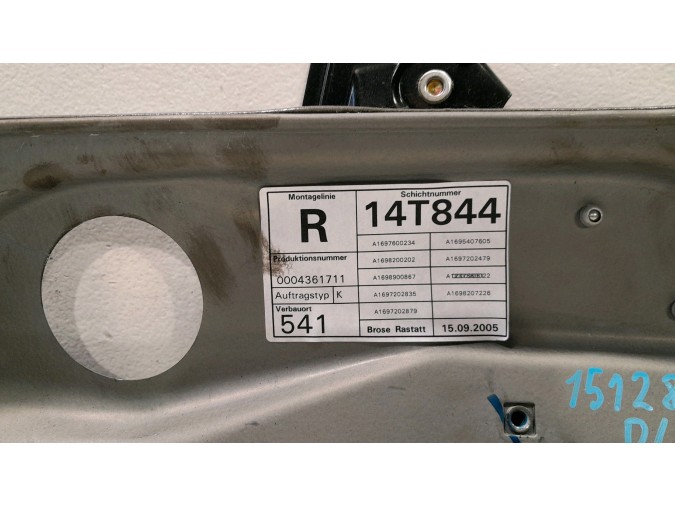 ELEVALUNAS DELANTERO DERECHO MERCEDES CLASE A 2005