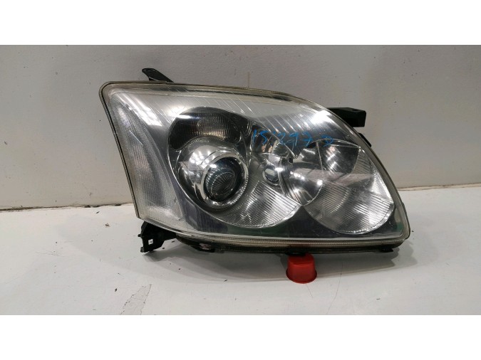 FARO DELANTERO DERECHO TOYOTA AVENSIS 2005