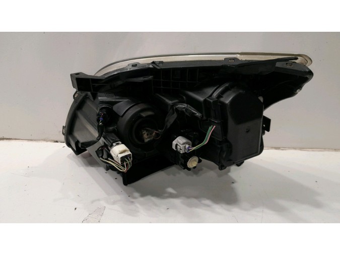 FARO DELANTERO DERECHO TOYOTA AVENSIS 2005