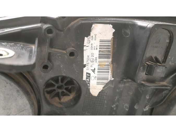 FARO DELANTERO DERECHO FIAT BRAVO 2010