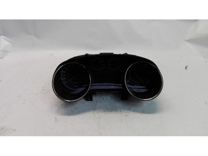 CUADRO INSTRUMENTOS OPEL ZAFIRA 2009