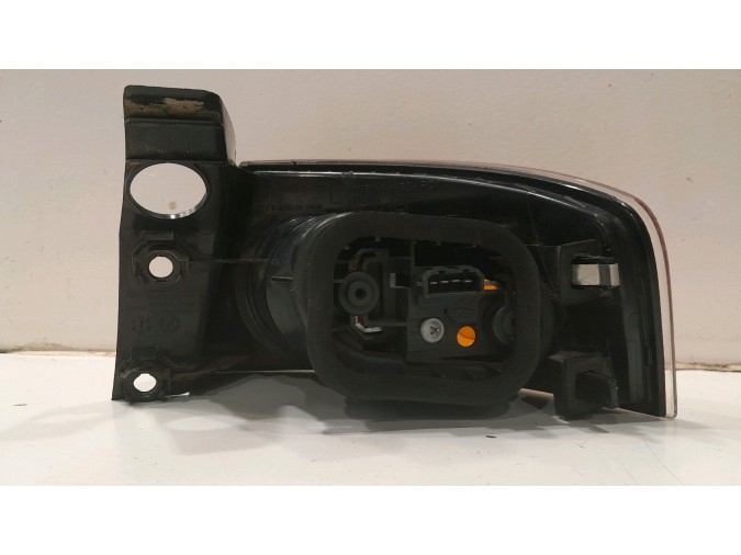 PILOTO TRASERO IZQUIERDO EXTERIOR SEAT IBIZA 2004