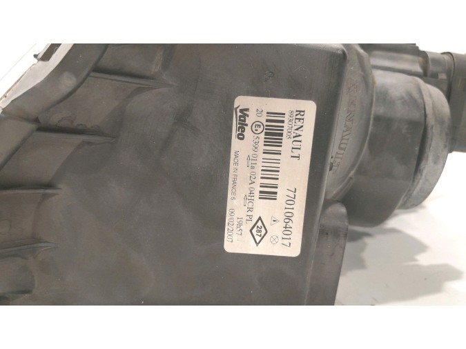 FARO DELANTERO DERECHO RENAULT MEGANE 2004