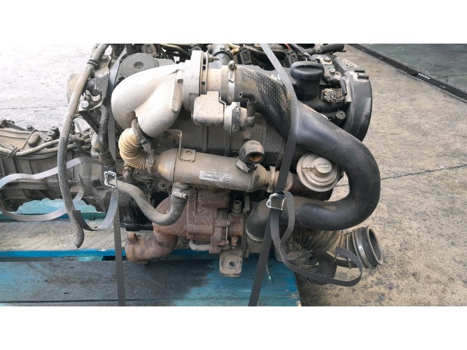 MOTOR CON ACCESORIOS SIN CAJA DE CAMBIOS SUZUKI VITARA 2000