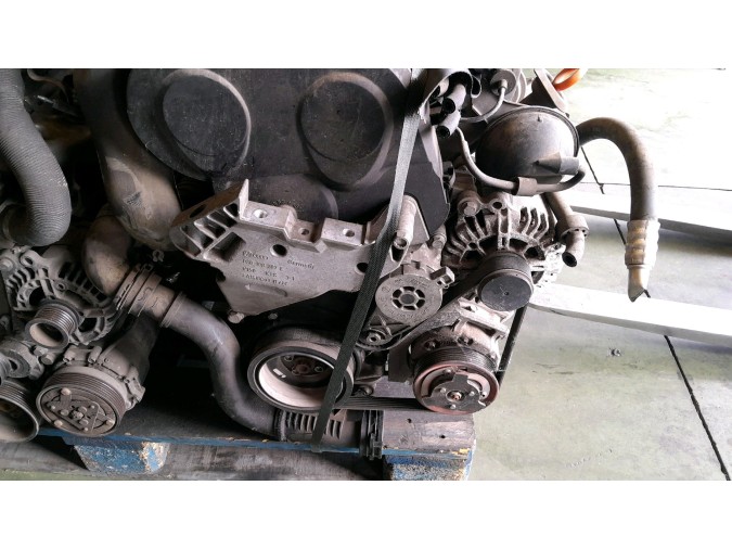 MOTOR CON ACCESORIOS Y CAJA DE CAMBIOS SEAT ALTEA 2000