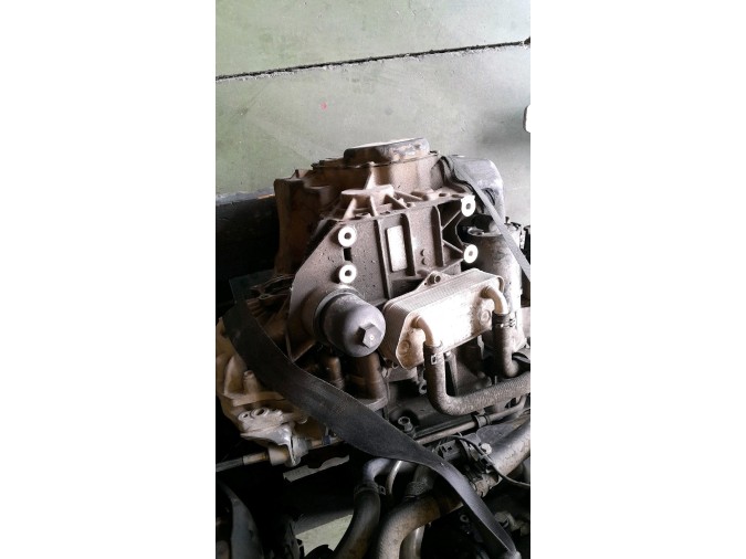 MOTOR CON ACCESORIOS Y CAJA DE CAMBIOS SEAT ALTEA 2000