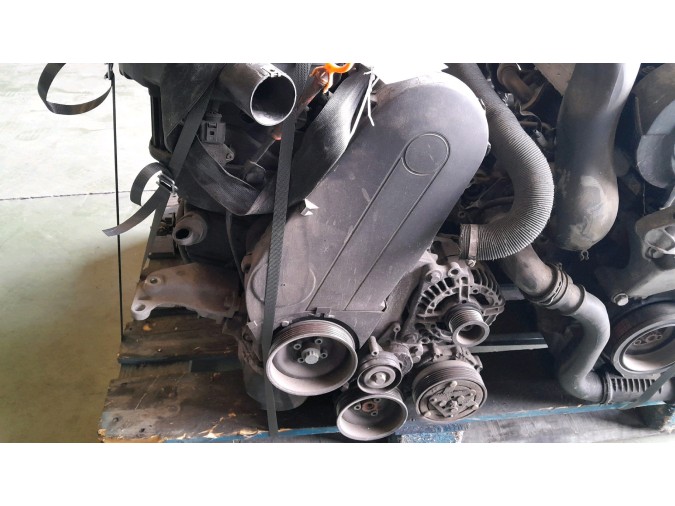 Motor VOLKSWAGEN POLO 1999