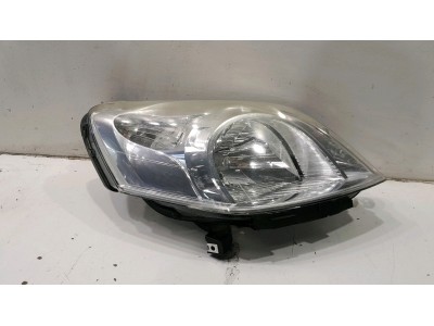 FARO DELANTERO DERECHO FIAT FIORINO 2015