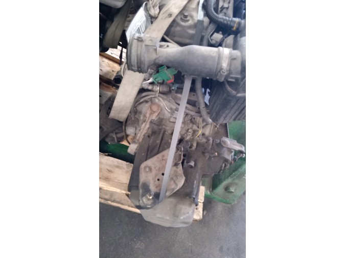 Motor CITROEN SAXO 2000