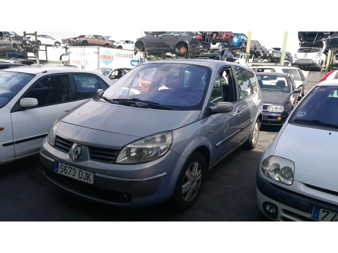 PARAGOLPES DELANTERO RENAULT SCÉNIC 2005
