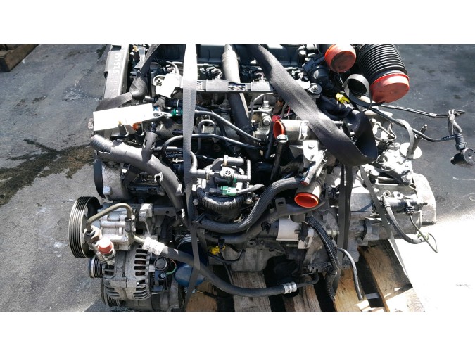 MOTOR CON ACCESORIOS Y CAJA DE CAMBIOS PEUGEOT 406 2002