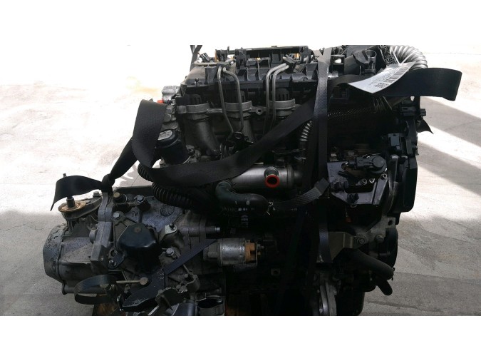 MOTOR CON ACCESORIOS Y CAJA DE CAMBIOS CITROEN XSARA PICASSO 2000