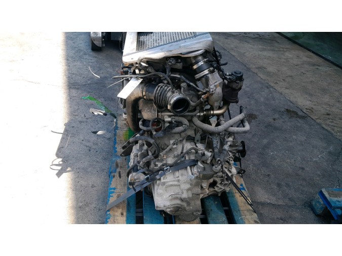 MOTOR CON ACCESORIOS Y CAJA DE CAMBIOS NISSAN X TRAIL 2000