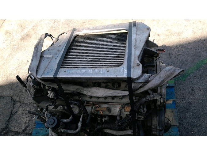 MOTOR CON ACCESORIOS Y CAJA DE CAMBIOS NISSAN X TRAIL 2000