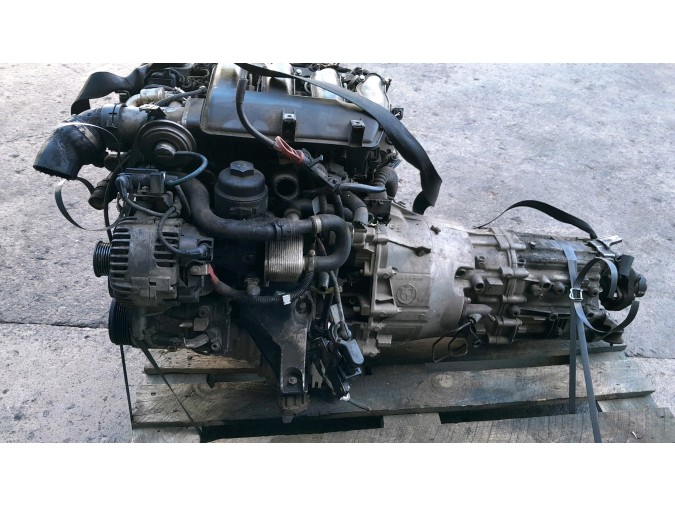 MOTOR CON ACCESORIOS Y CAJA DE CAMBIOS BMW SERIE 1 2005