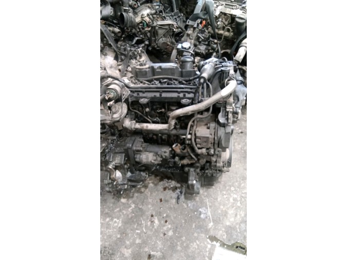 MOTOR CON ACCESORIOS Y CAJA DE CAMBIOS PEUGEOT 206 2004