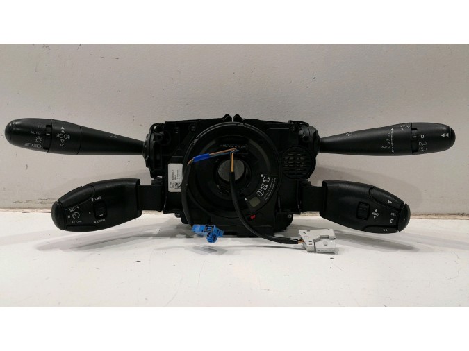 MANDO MULTIFUNCION PEUGEOT 5008 2015