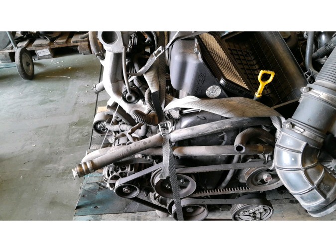 MOTOR CON ACCESORIOS Y CAJA DE CAMBIOS HYUNDAI ATOS 2002