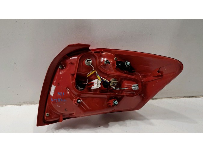 PILOTO TRASERO  IZQUIERDO TOYOTA AURIS 40567