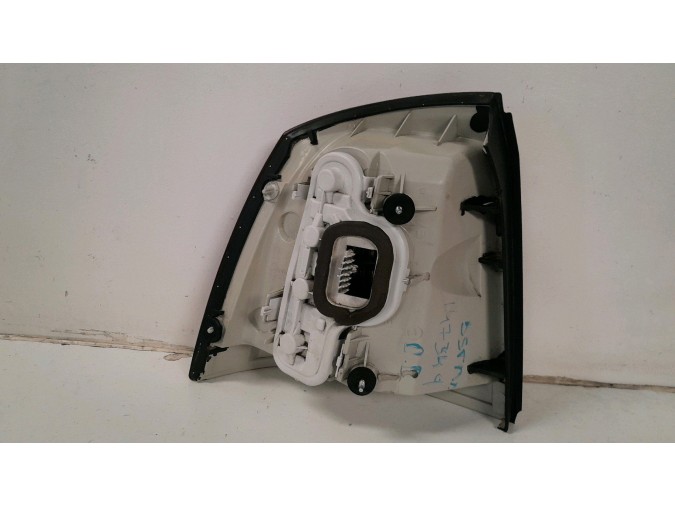 PILOTO TRASERO DERECHO OPEL ASTRA 37579