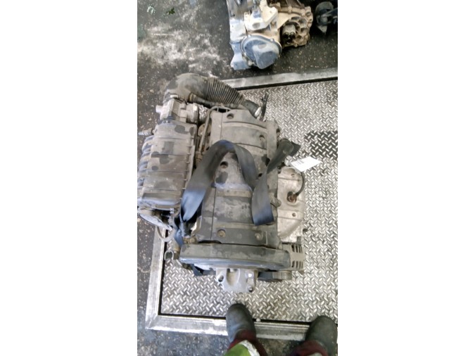 MOTOR CON ACCESORIOS SIN CAJA DE CAMBIOS PEUGEOT 307 2003