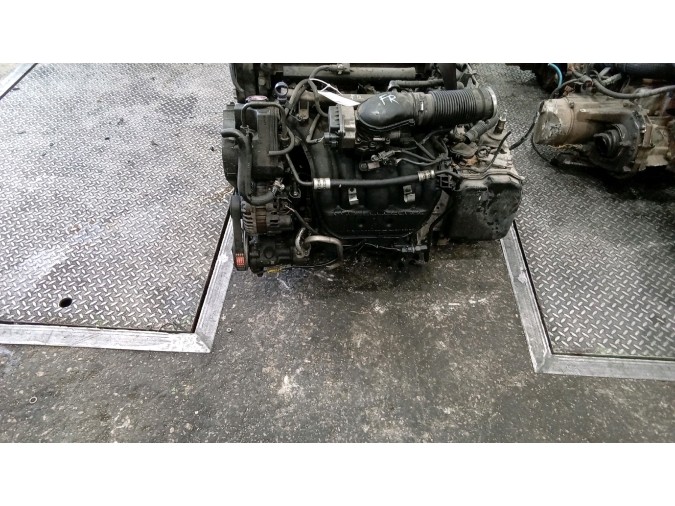 MOTOR CON ACCESORIOS Y CAJA DE CAMBIOS CITROEN XSARA PICASSO 2000