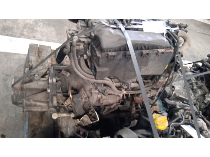 MOTOR CON ACCESORIOS Y CAJA DE CAMBIOS PEUGEOT 307 2004