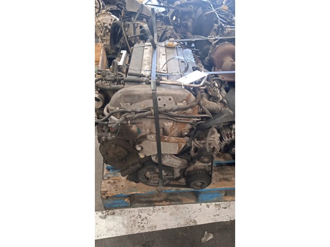 MOTOR CON ACCESORIOS Y CAJA DE CAMBIOS OPEL AGILA 2000